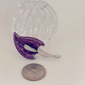 💜🌷Beautiful purple  calla lily brooch with rhinestones
